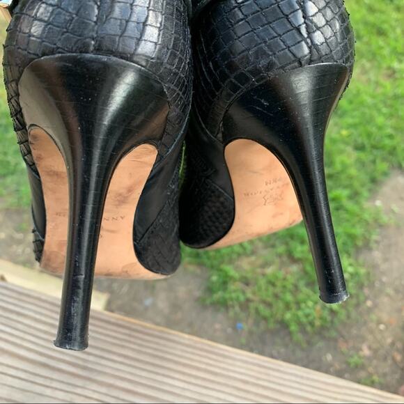 Ann Taylor Black Leather Stiletto Booties Faux Snakeskin - Picture 8 of 8